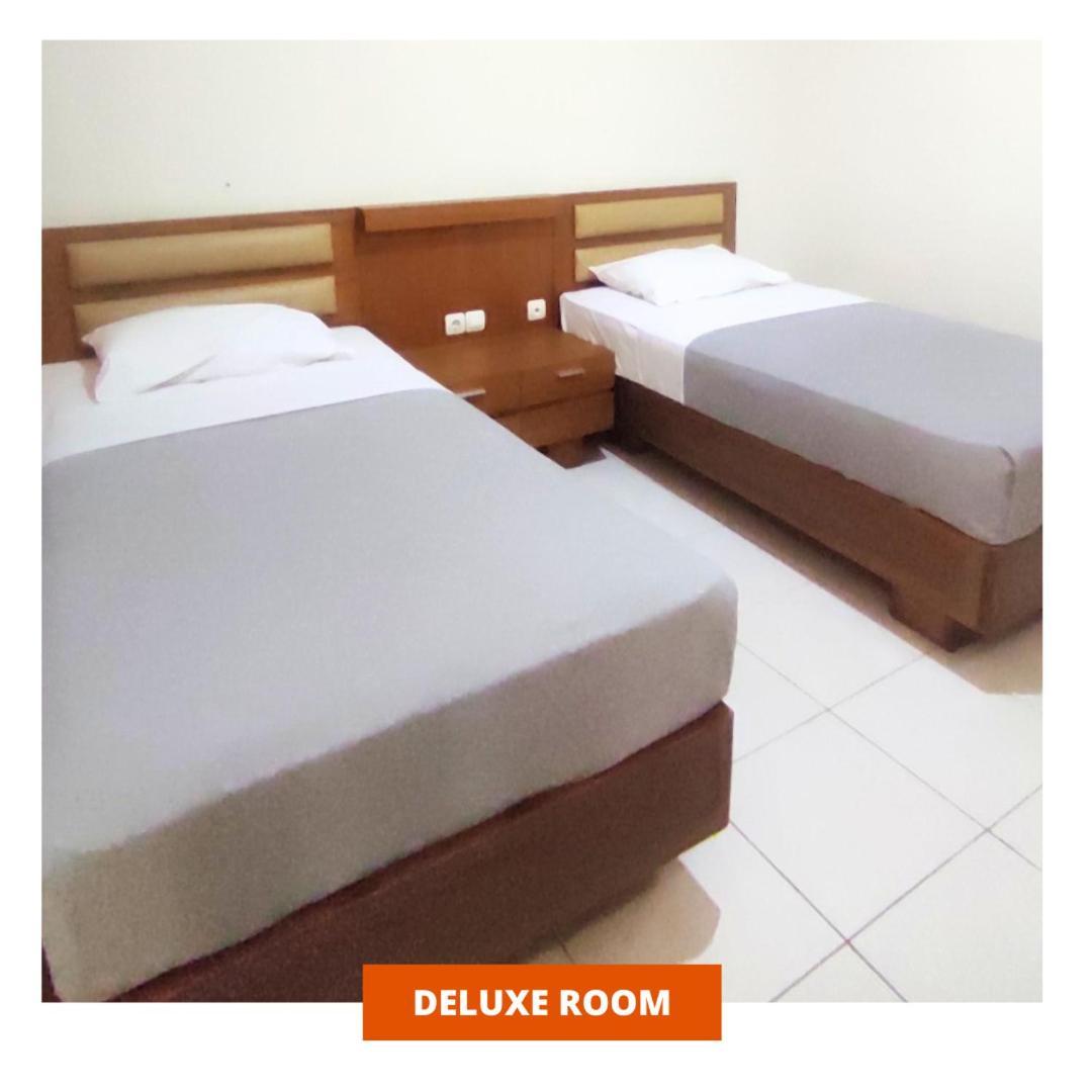 Wanitatama Hotel & Convention Hall Pakualaman Экстерьер фото